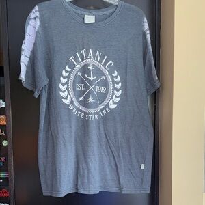 Pro Player Gray Titanic Graphic Tee